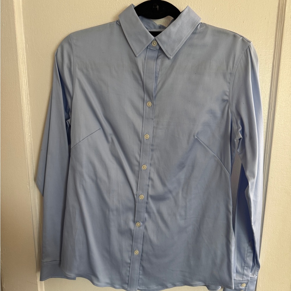 Banana Republic Non-Iron Fitted Light Blue Dress Shirt